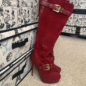 Never worn!! Red velvet Shoe dazzle heels